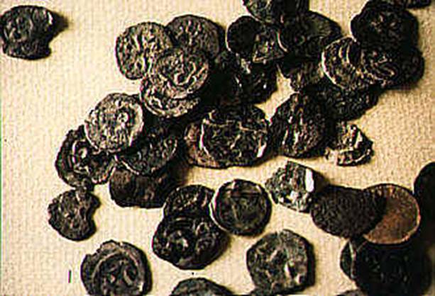 Nogle af de ca. 4000 middelaldermønter